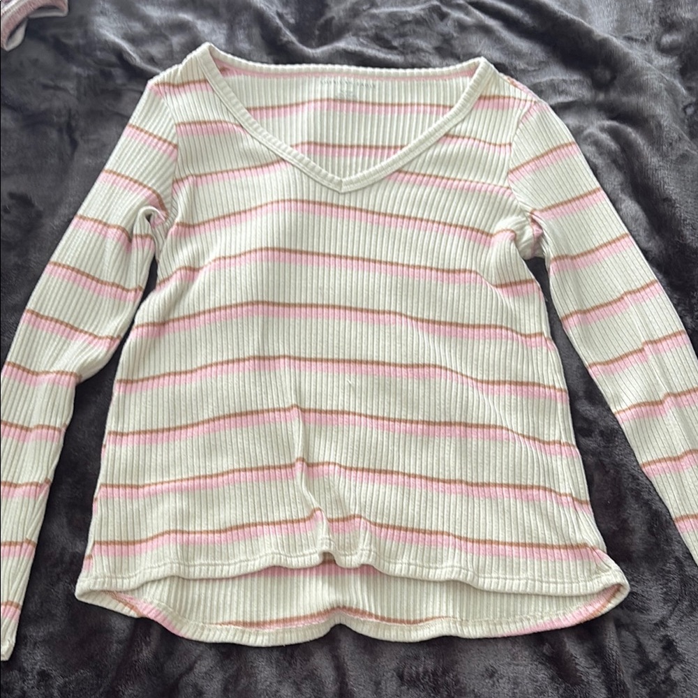 American Eagle Sweater
Size- S